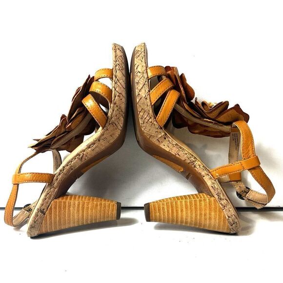 Born Crown Heeled Sandals Womens Sz 7M Yellow Flower Leather Sling Back Open Toe - Picture 5 of 9